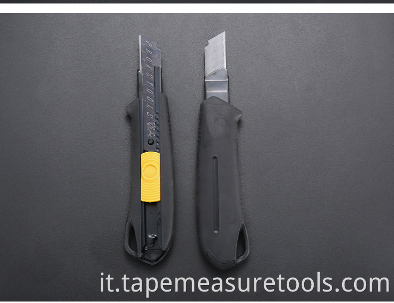 Coltello multifunzionale all-inclusive in gomma nera con lama da 18 mm